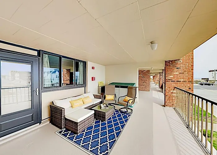 Colonial Unit 202 Holiday home